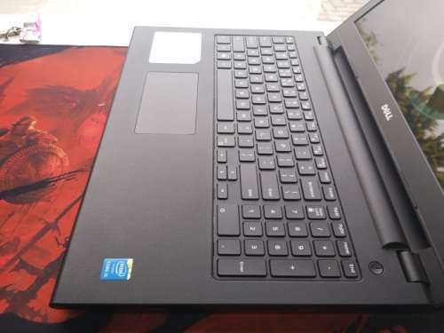 **A Beauty AS NEW**DELL INSPIRON 15 3543*i5-5200u*1000GB HDD*8GB RAM*HD*DVD*